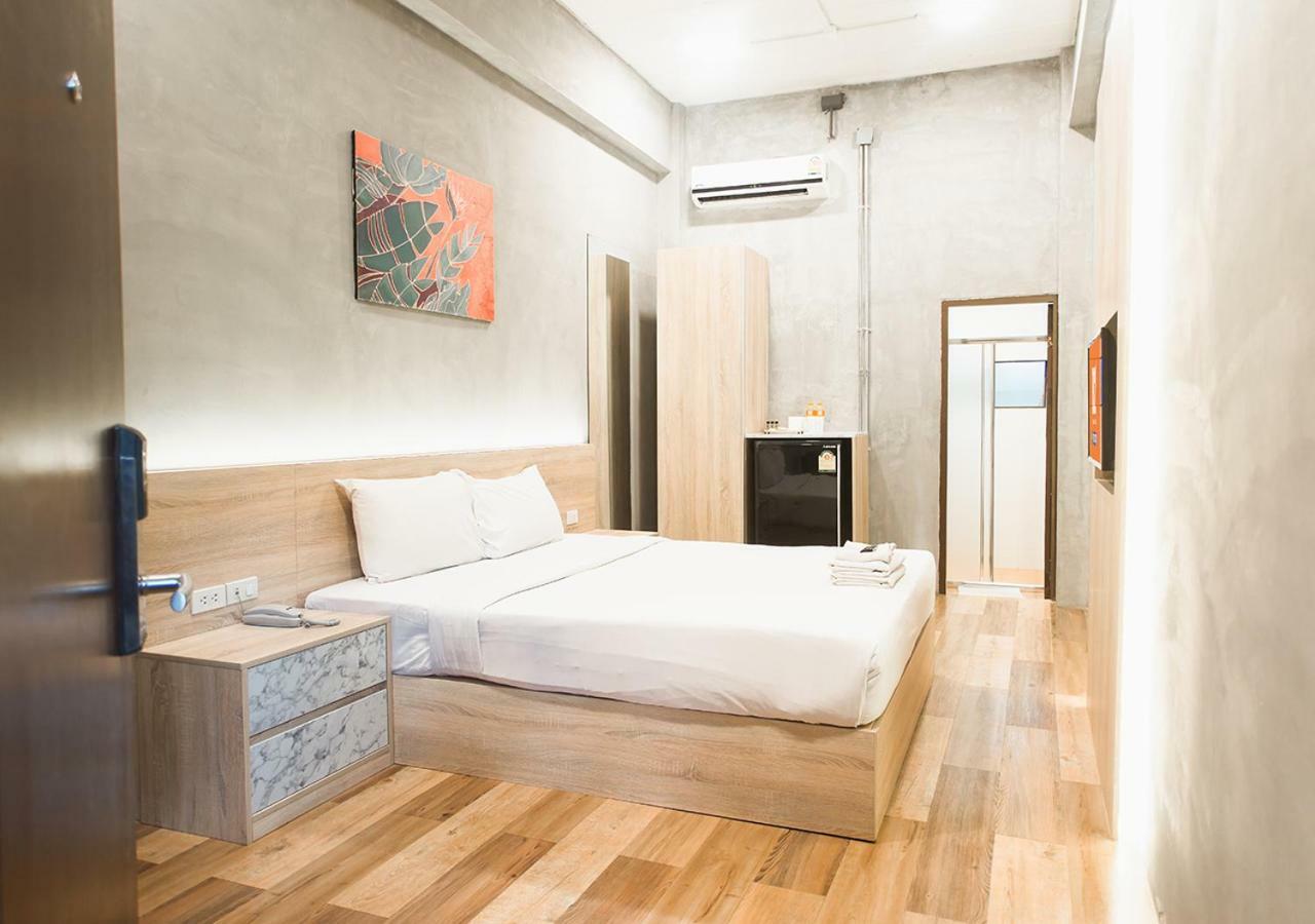 B2 Santitham Hotel Chiang Mai Exterior photo
